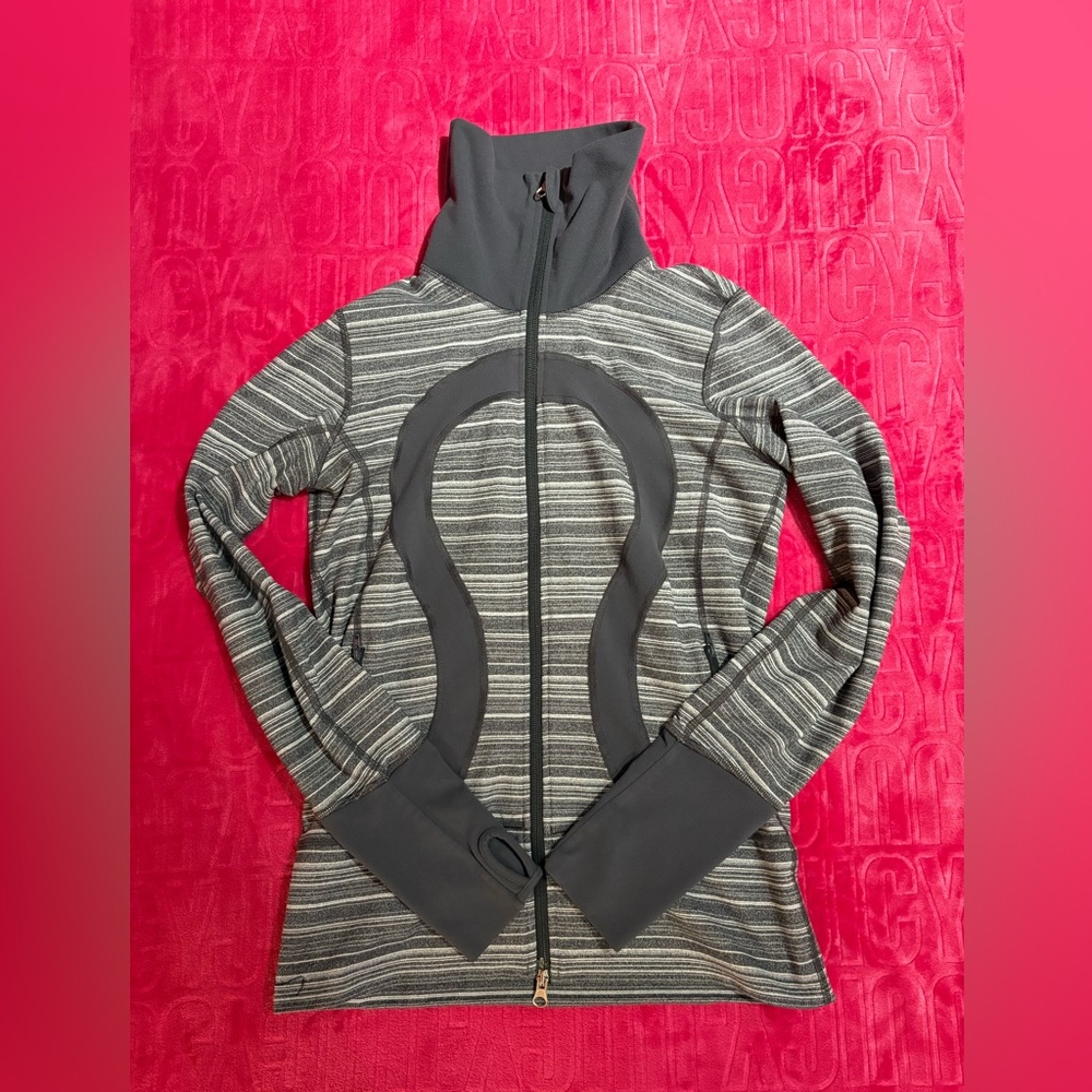 Lululemon vintage Define Jacket Gray Striped Full Zip Size 6
